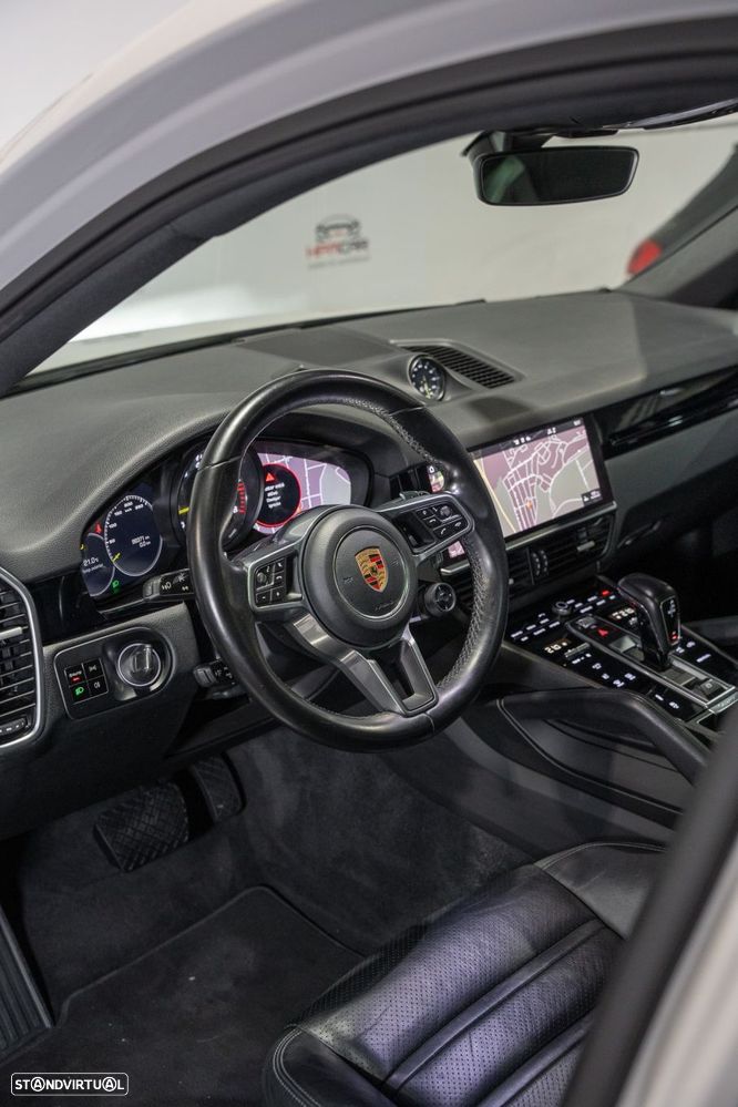 Porsche Cayenne Coupé E-Hybrid - 23