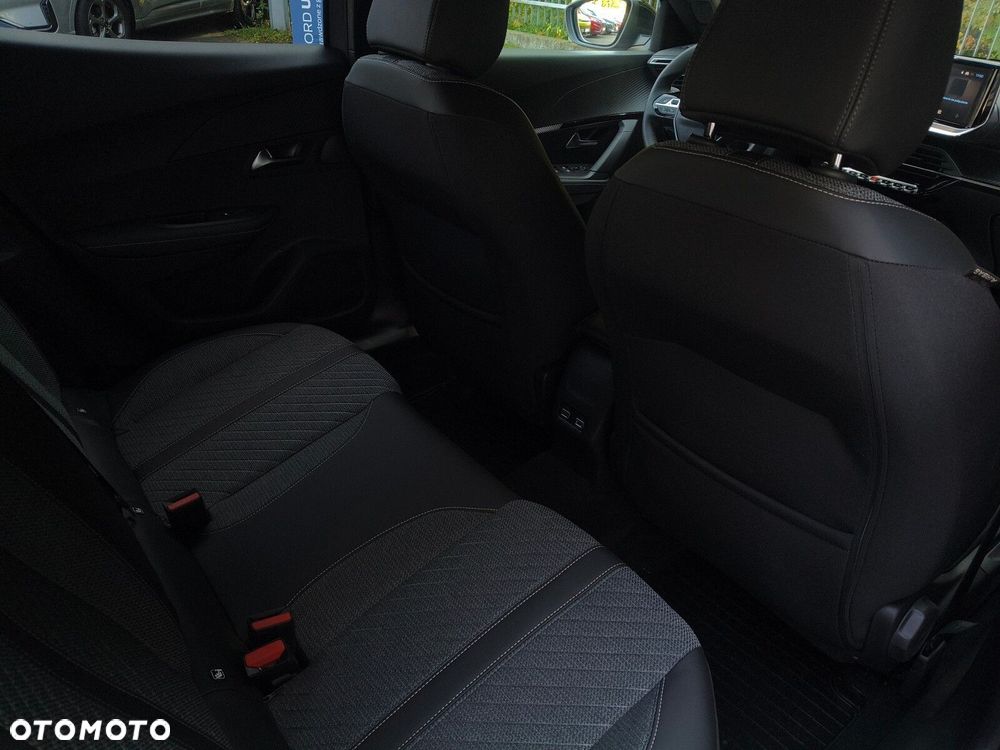 Peugeot 2008 1.2 PureTech Allure S&S EAT8 - 12