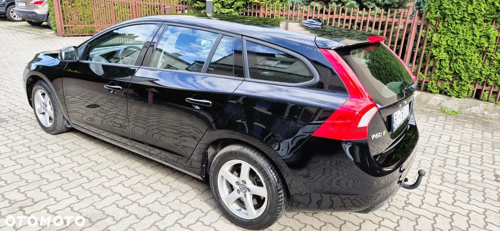 Volvo V60 D4 Drive-E Dynamic Edition (Momentum) - 8