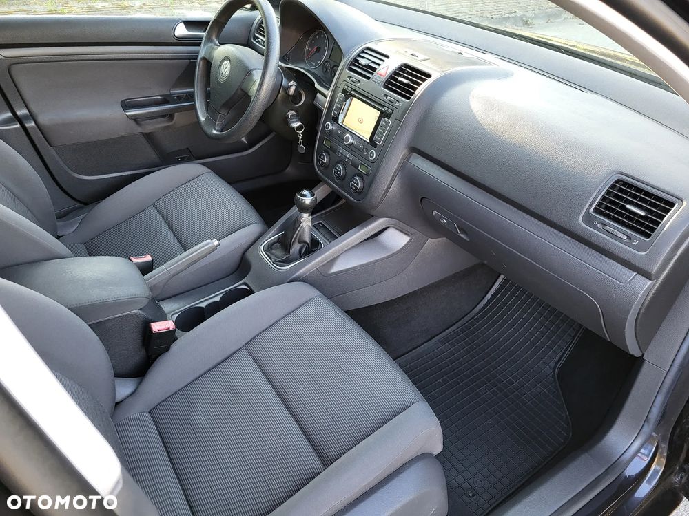 Volkswagen Golf 1.6 Tour - 6