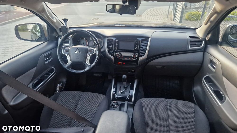 Mitsubishi L200 2.4 d DC Black Edition EU6 - 14