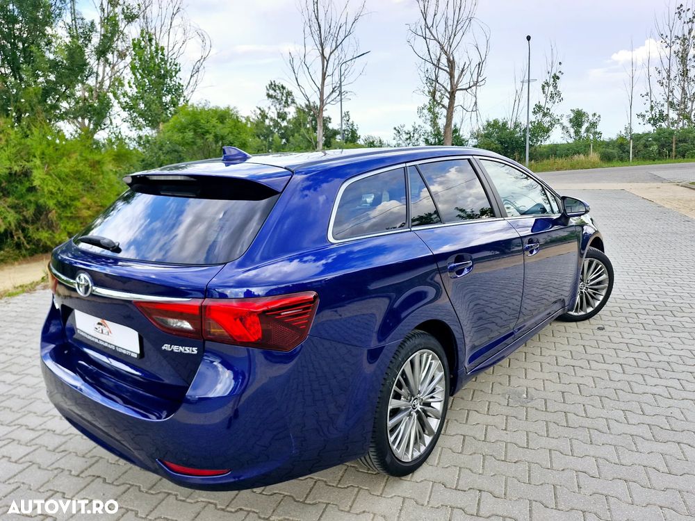 Toyota Avensis 2.0 D-4D Executive - 11