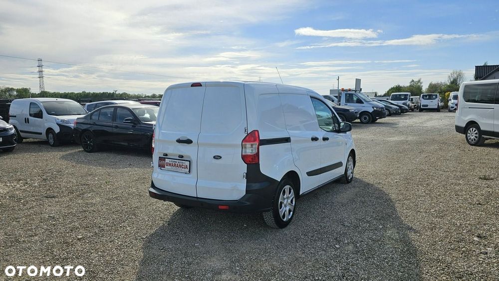 Ford Transit Courier - 5