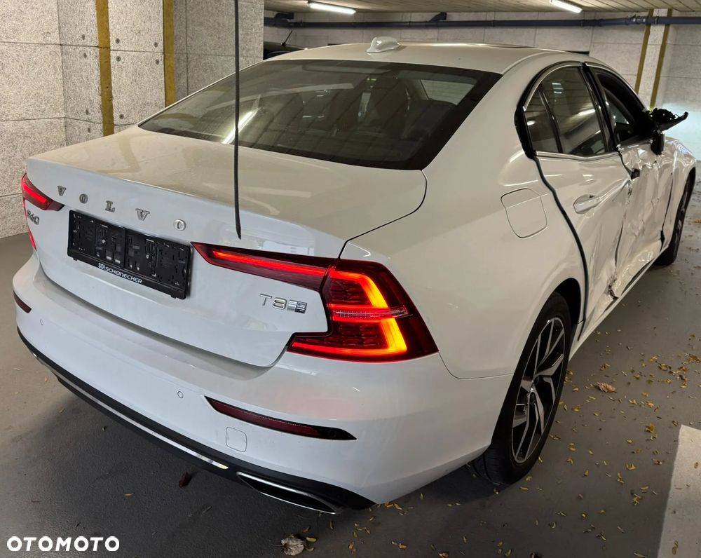 Volvo S60 T8 Recharge AWD Geartronic Inscription - 3