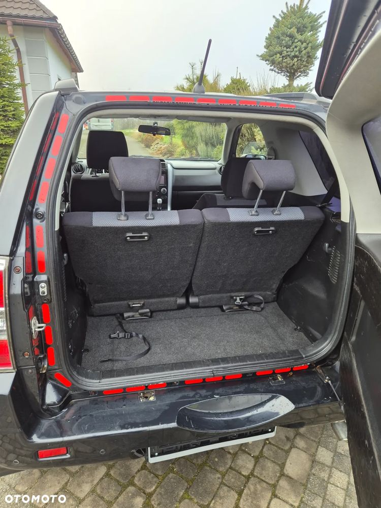 Suzuki Grand Vitara 1.9 DDiS Comfort - 11