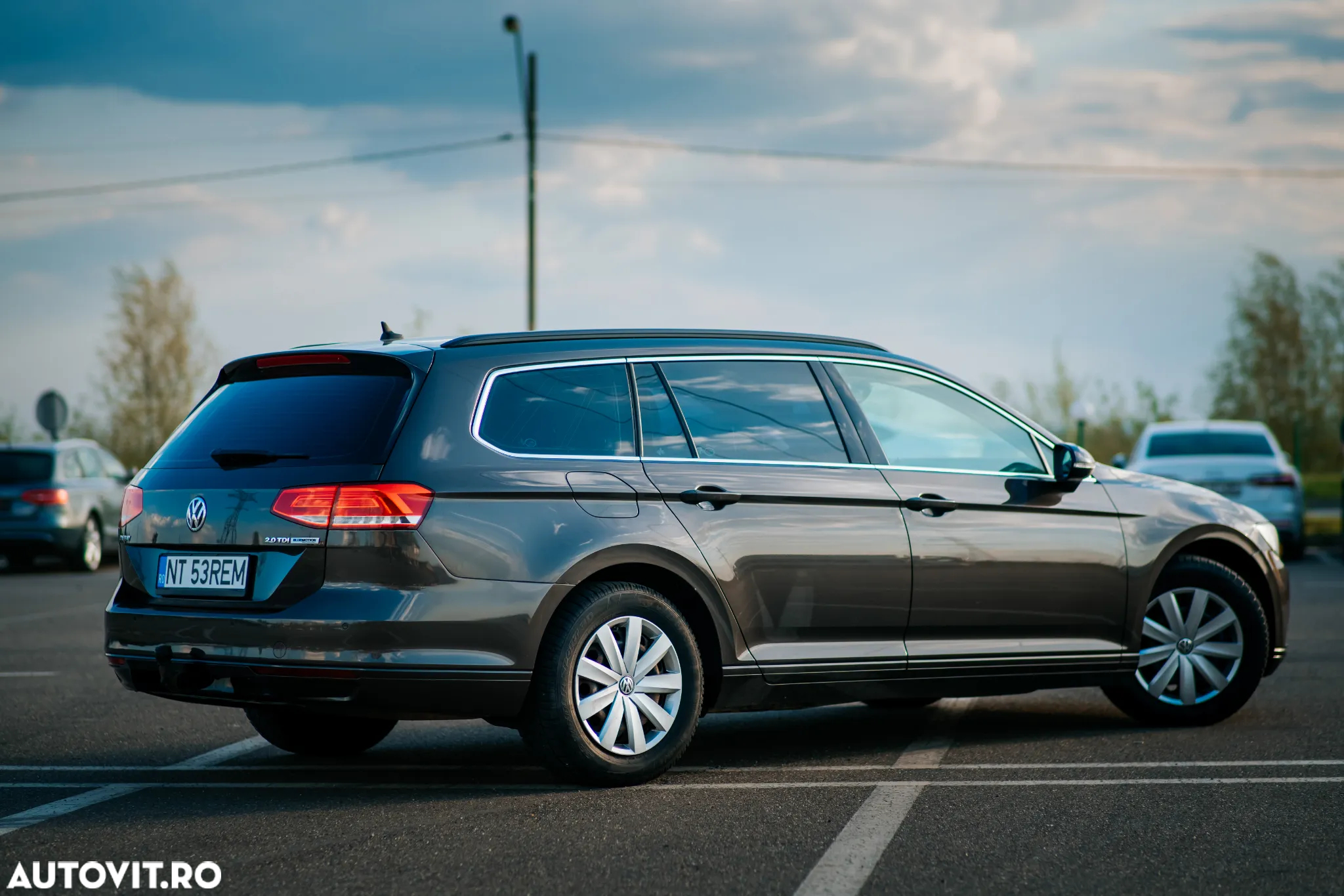 Volkswagen Passat 2.0 TDI (BlueMotion Technology) DSG Comfortline - 4