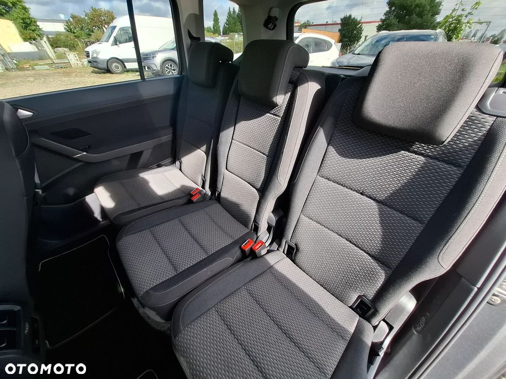 Volkswagen Touran 2.0 TDI SCR Comfortline - 12