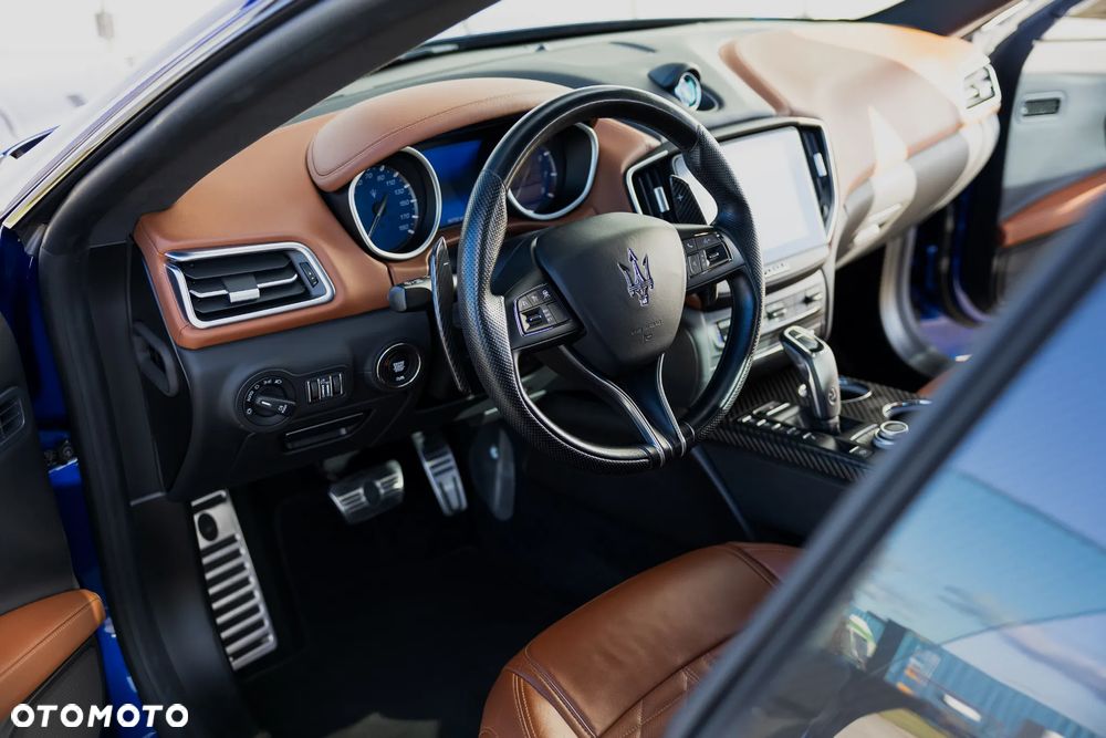 Maserati Ghibli S Q4 GranSport - 31