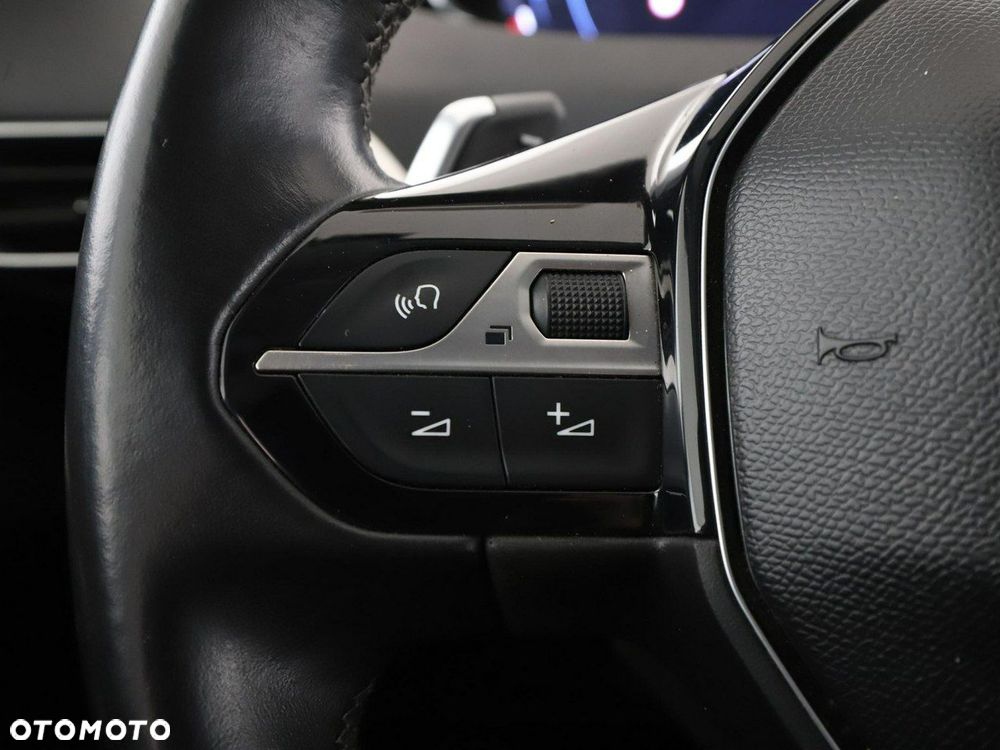 Peugeot 3008 1.2 PureTech Allure S&S EAT6 - 33