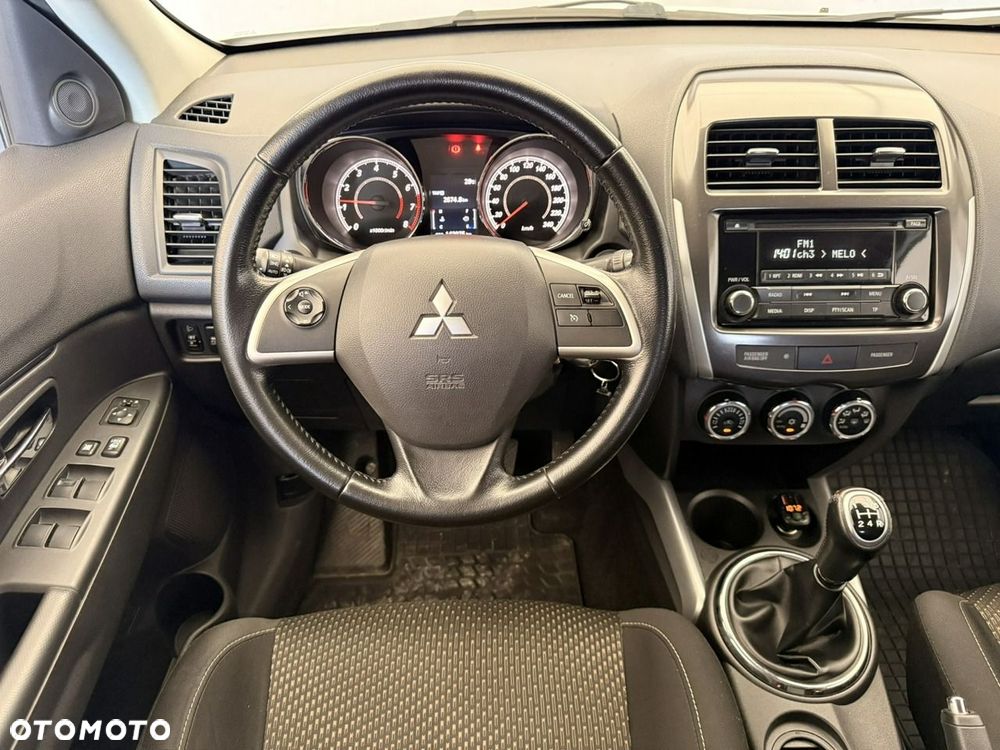 Mitsubishi ASX - 5
