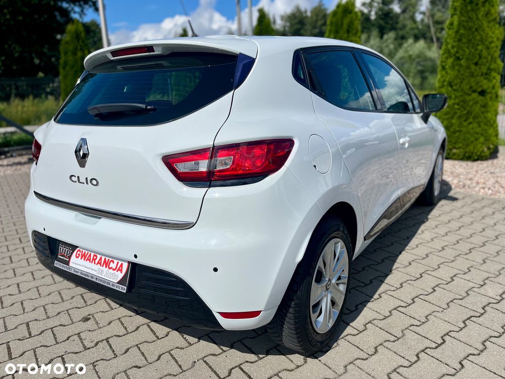 Renault Clio 1.2 16V Limited - 8