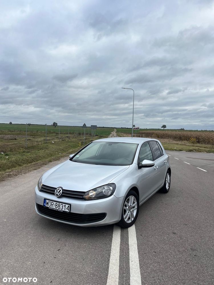 Volkswagen Golf 1.6 TDI DPF Highline - 13