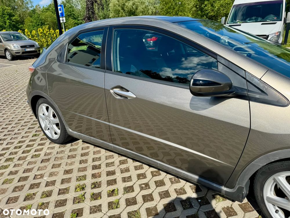 Honda Civic 1.8i-VTEC Sport - 6