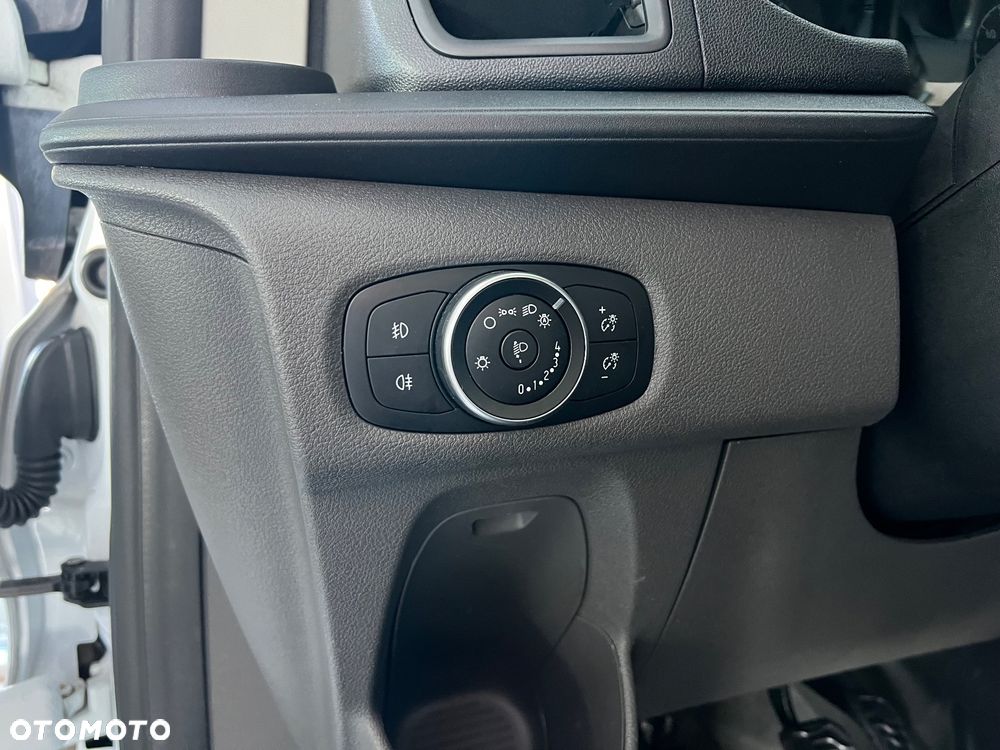 Ford Transit Custom - 27