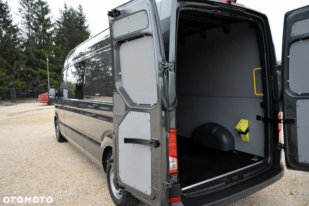 Volkswagen Crafter - 39