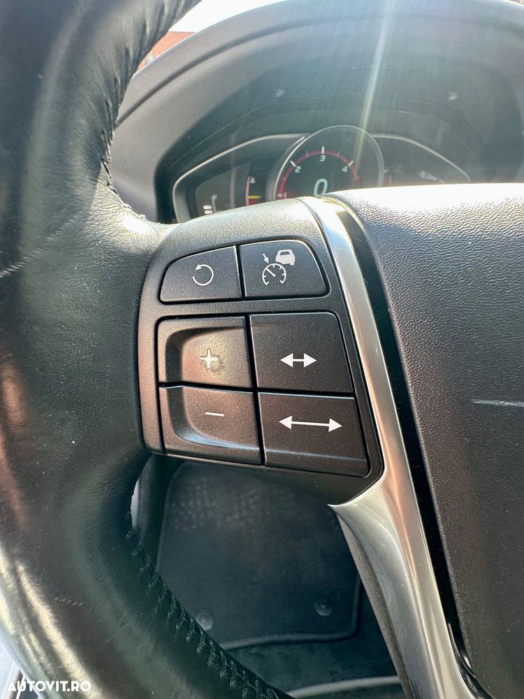 Volvo XC 60 D4 VEA Start-Stop Momentum - 21