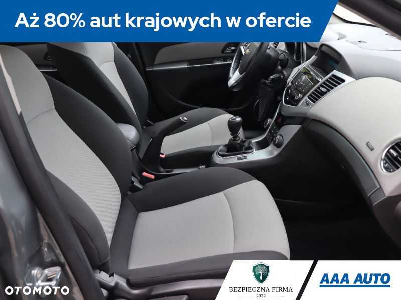 Chevrolet Cruze - 10
