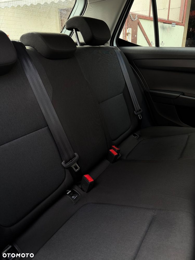 Skoda Fabia 1.0 MPI Ambition - 9