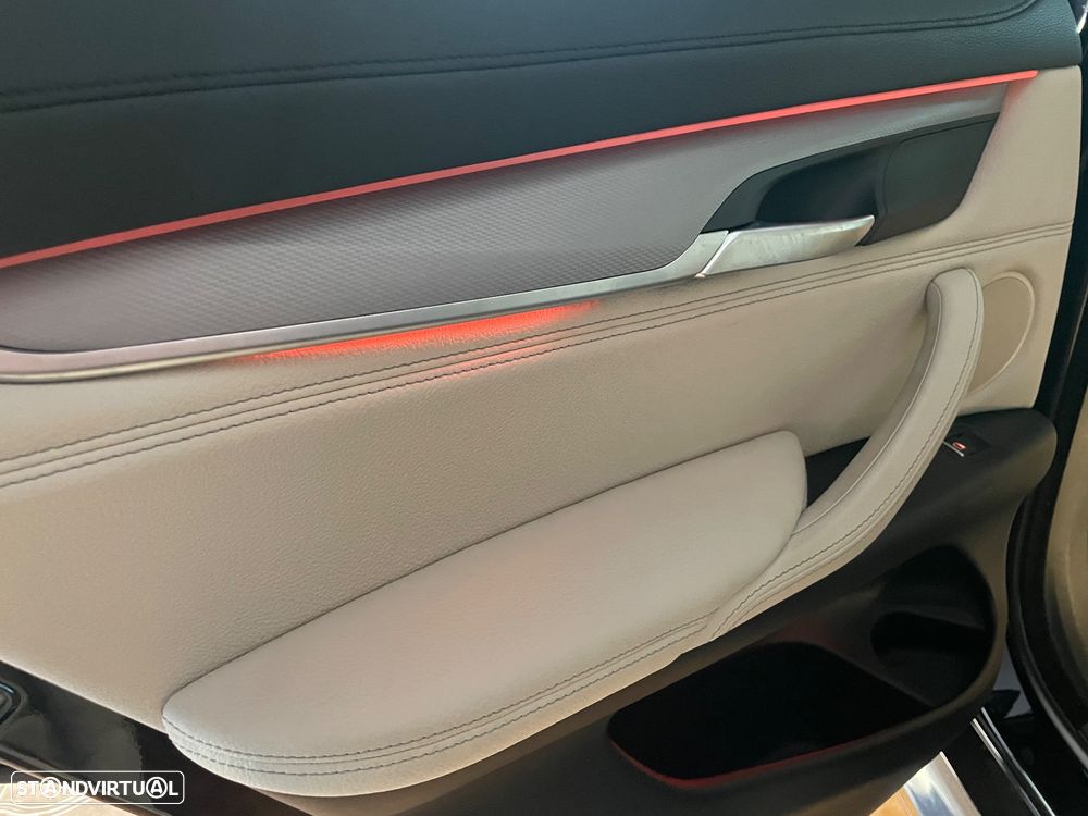 BMW X6 30 d xDrive Pack M - 31