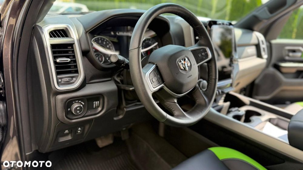 RAM 1500 - 24