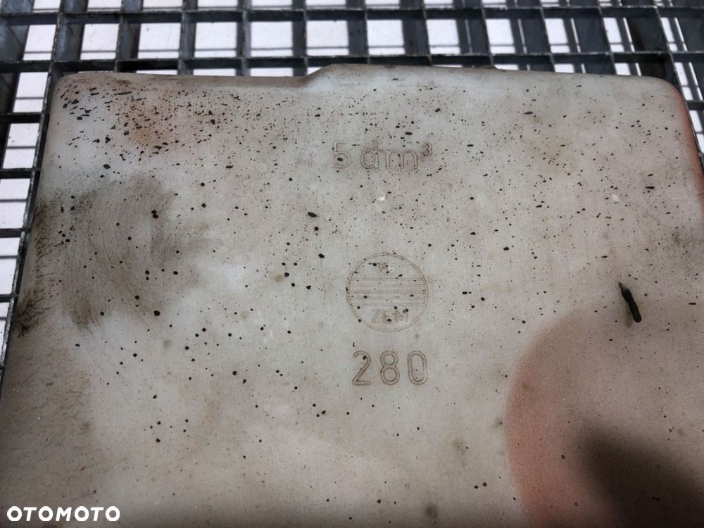 ZBIORNIK SPRYSKIWACZY  STAR 1142 6842 cm3 110 kW [150 KM] - 4