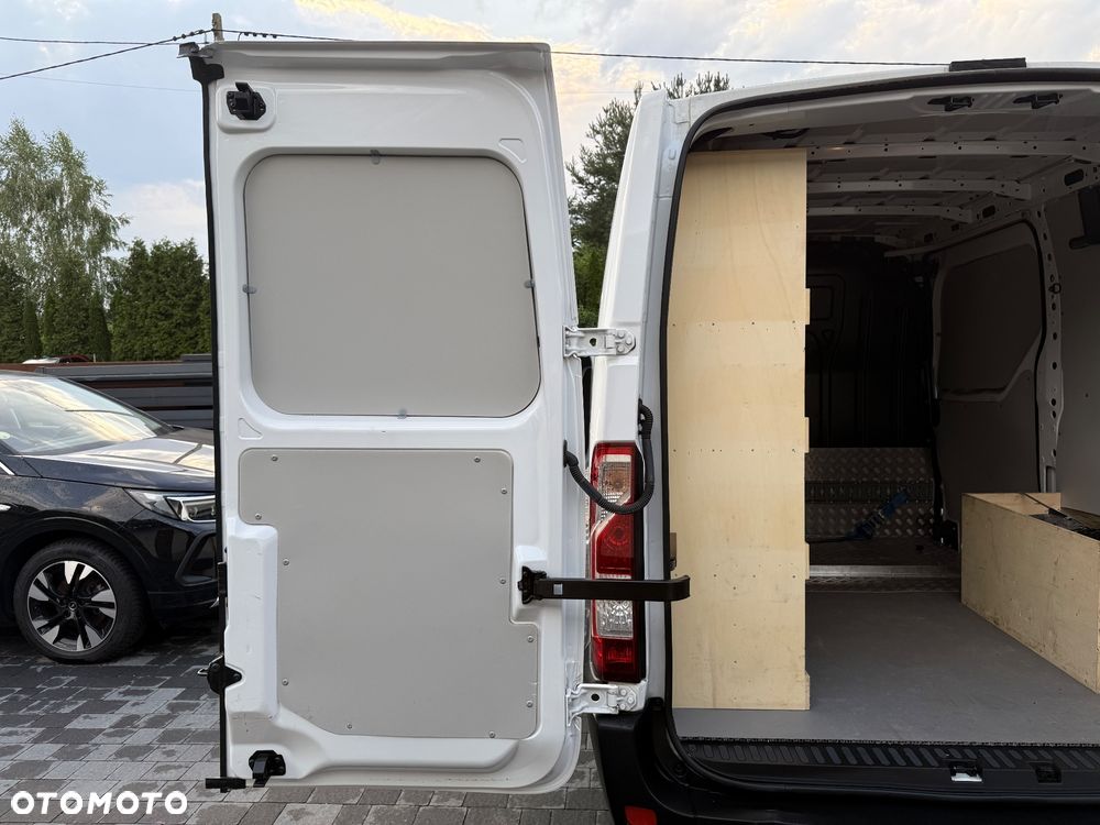 Renault Master - 32