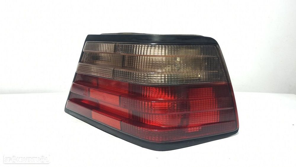 FAROLIM TRASEIRO DIREITO MERCEDES CLASE E (W124) BERLINA E 250 DIESEL (124.126) - 5
