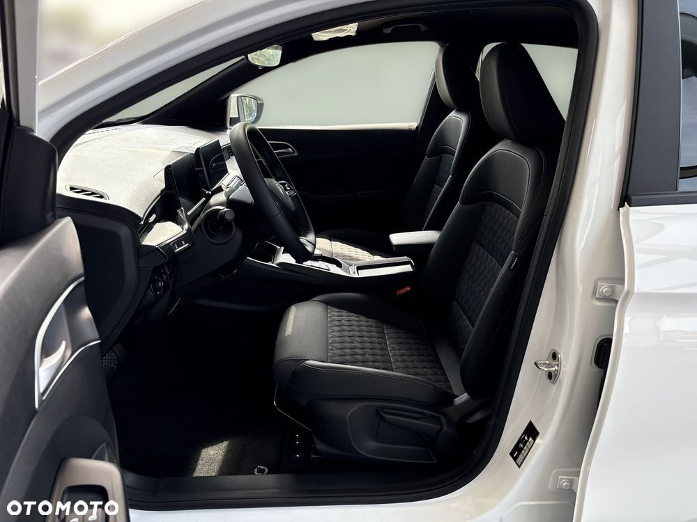 MG MG3 1.5 HEV+ Exclusive - 13