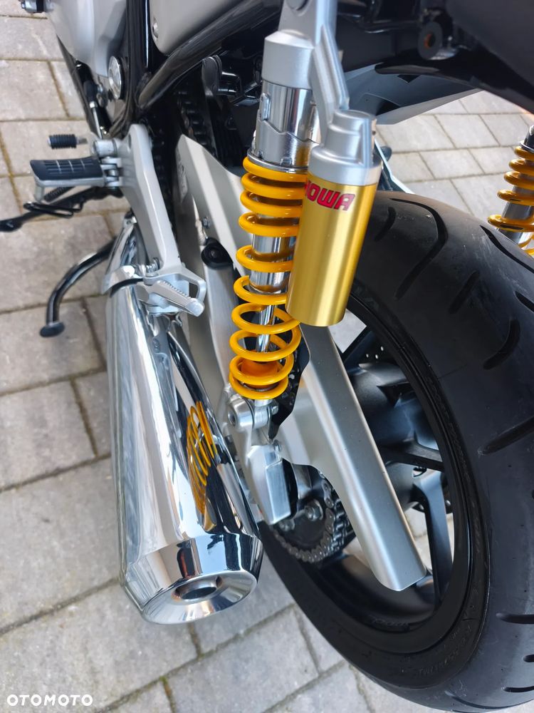 Honda CB - 18