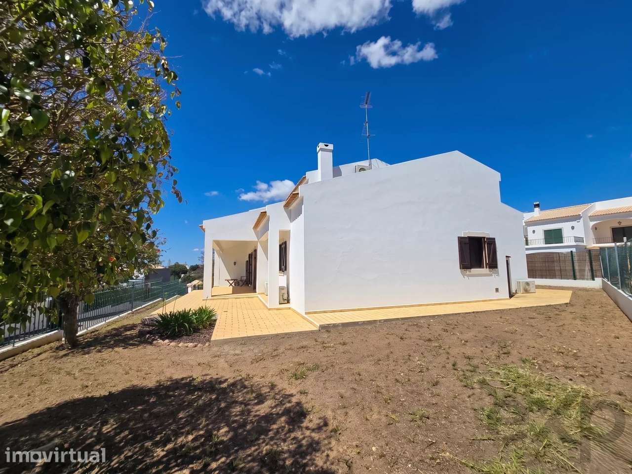Moradia com Vista Panorâmica e Elevado Potencial em Tavira | Algarve - Grande imagem: 3/27