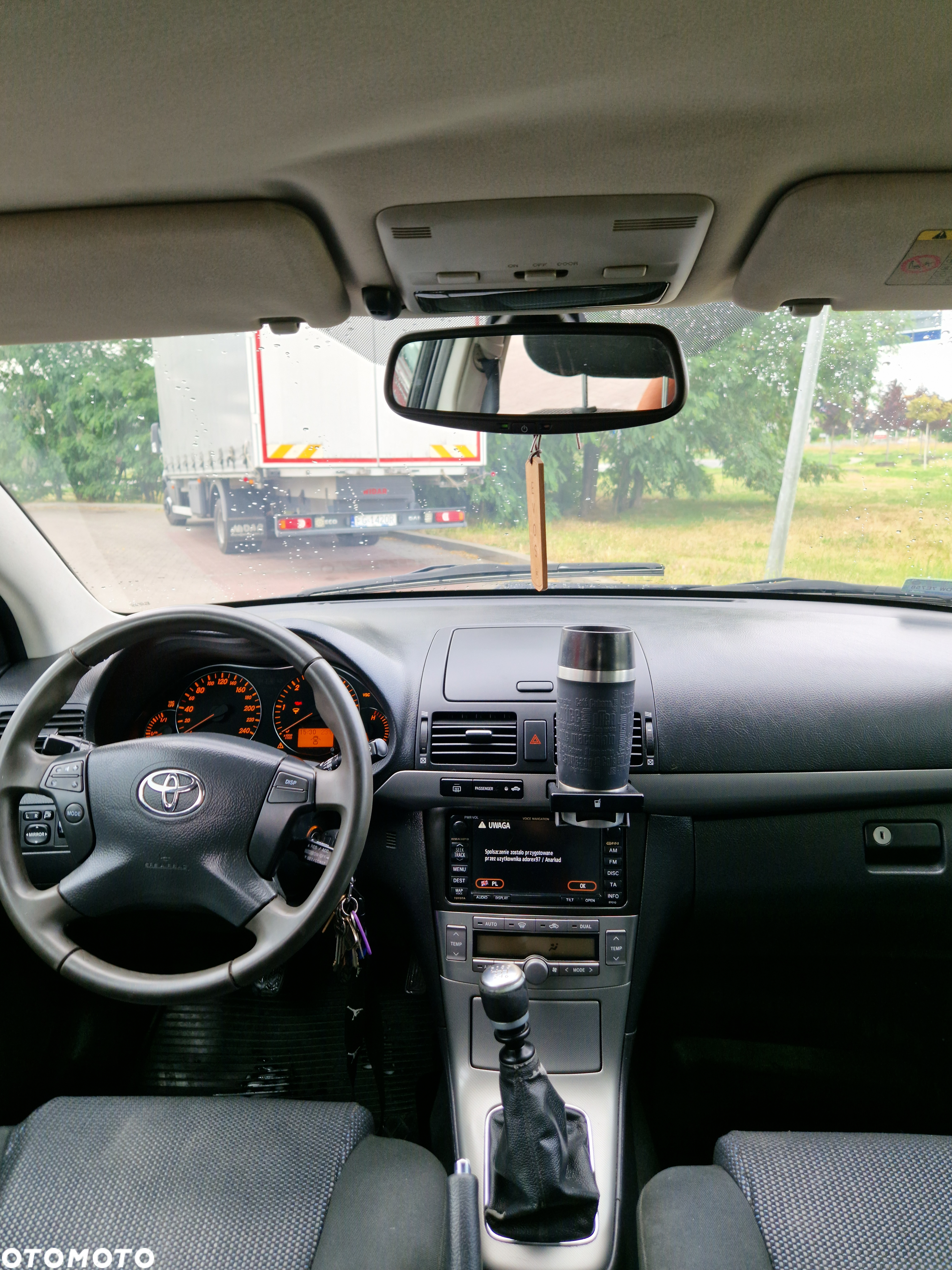 Toyota Avensis 2.0 D-4D 2010 - 8