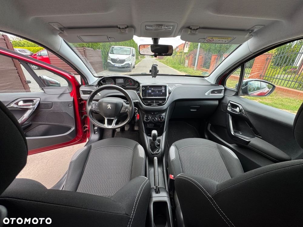 Peugeot 208 82 VTI Style - 13