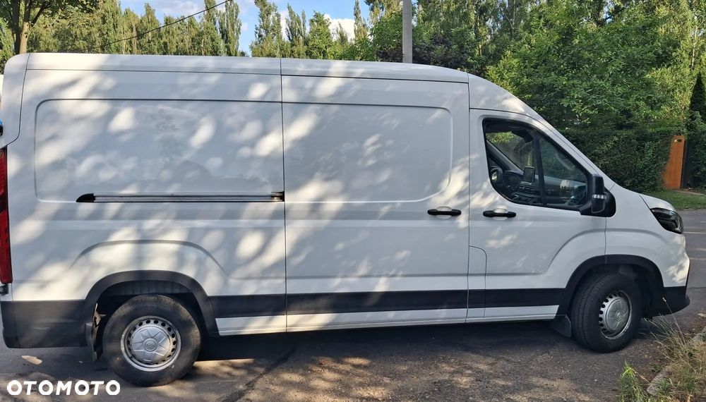 Maxus DELIVER 9 - 9