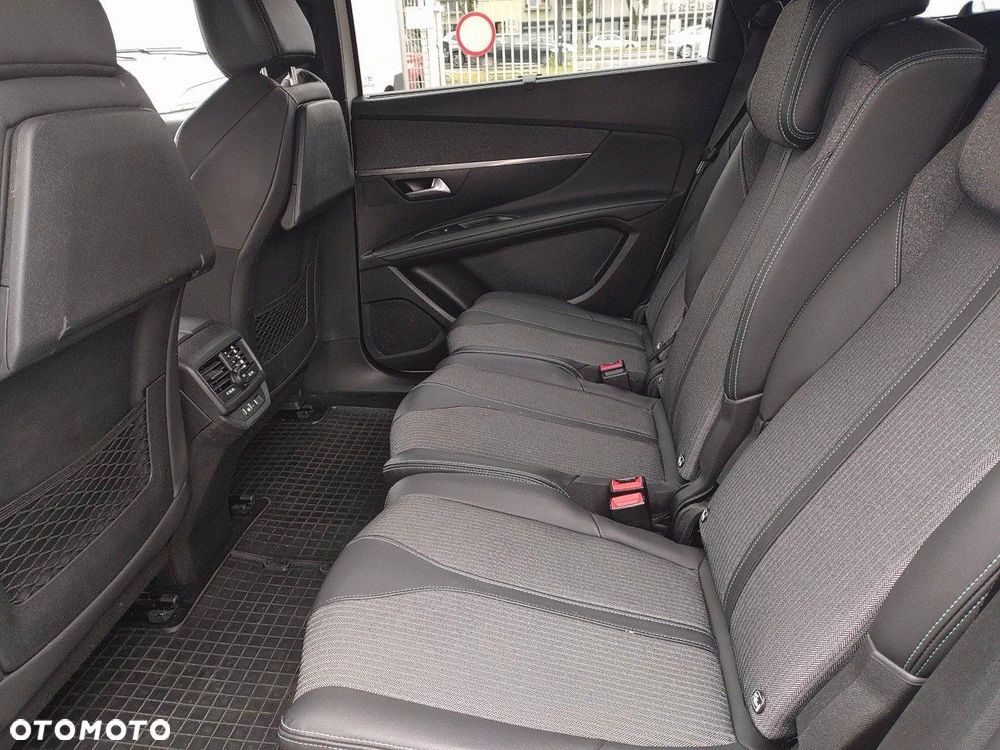 Peugeot 5008 - 10