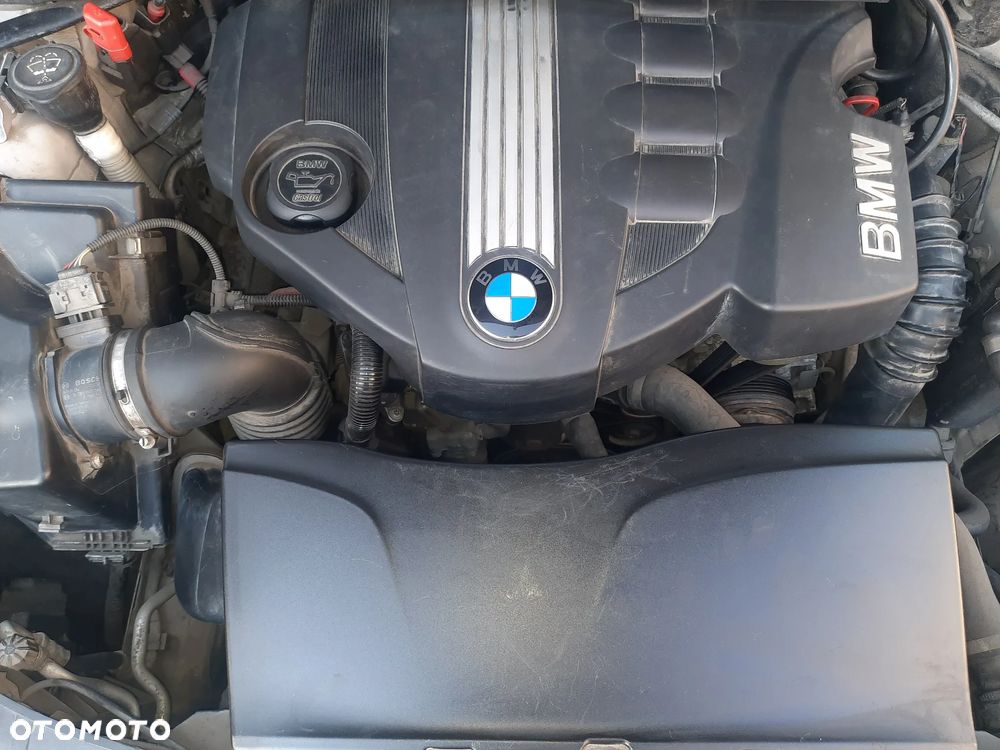 BMW Seria 3 318d - 34