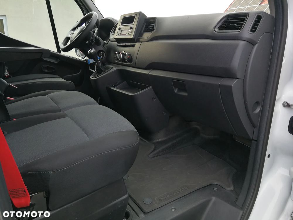 Renault Master - 15