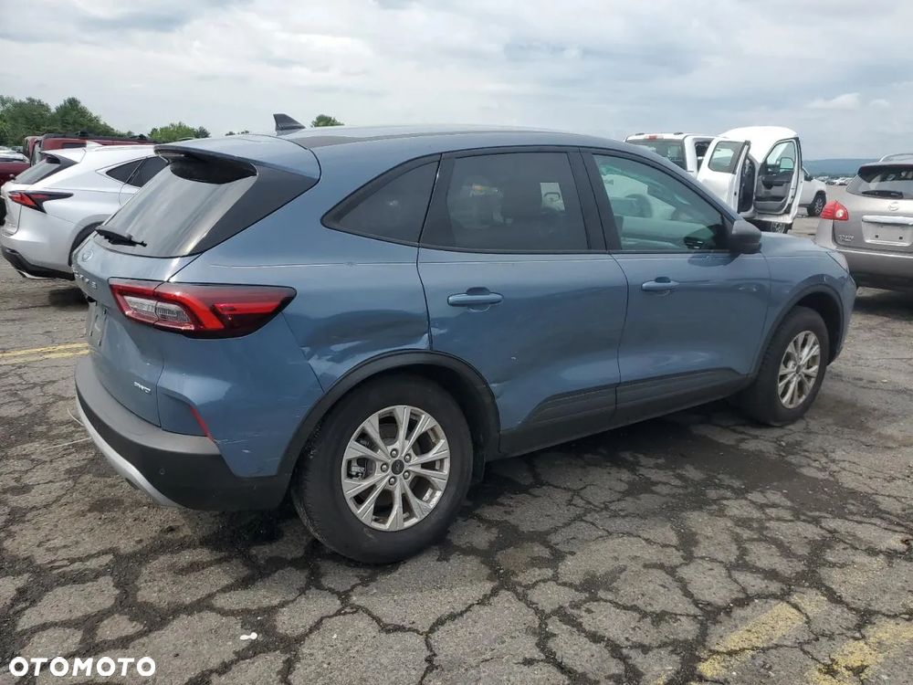 Ford Kuga 1.5 EcoBoost 4x4 Vignale - 4