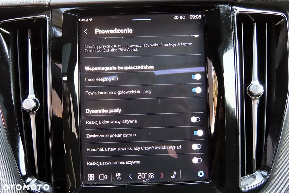 Volvo XC 60 B5 B AWD Ultimate Black Edition - 34