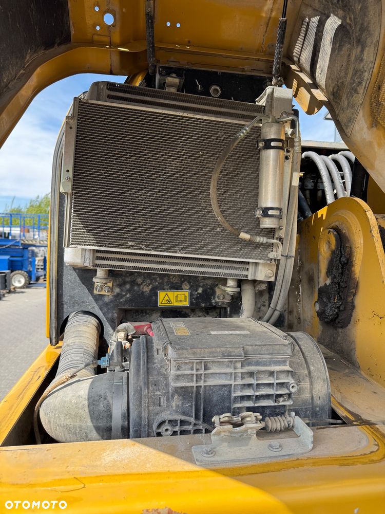 Caterpillar M315D 17000kg - 17