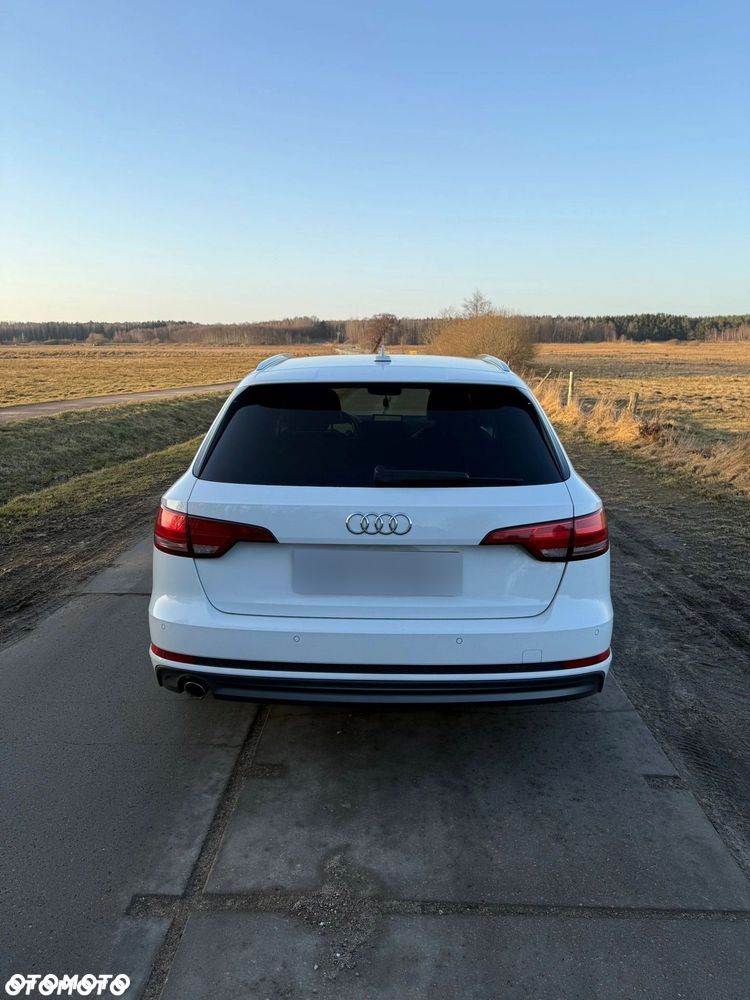 Audi A4 Avant 2.0 TDI Design S tronic - 4
