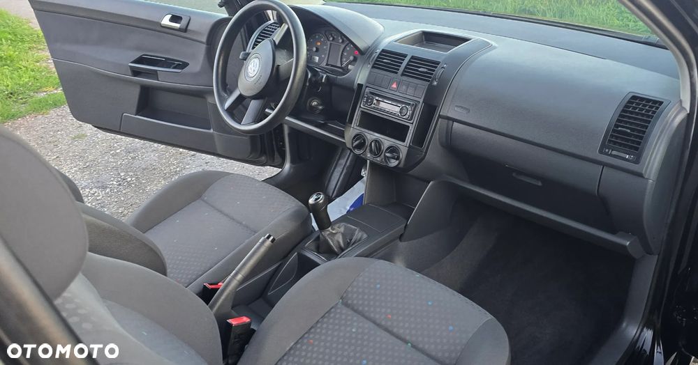 Volkswagen Polo - 14