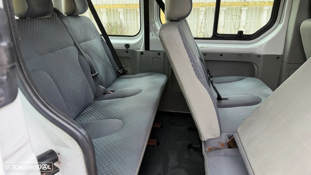 Renault Trafic 2.0 dCi 115 - 11