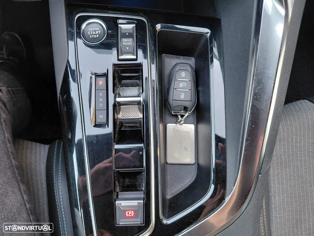 Peugeot 5008 1.2 PureTech Allure Pack EAT8 - 16