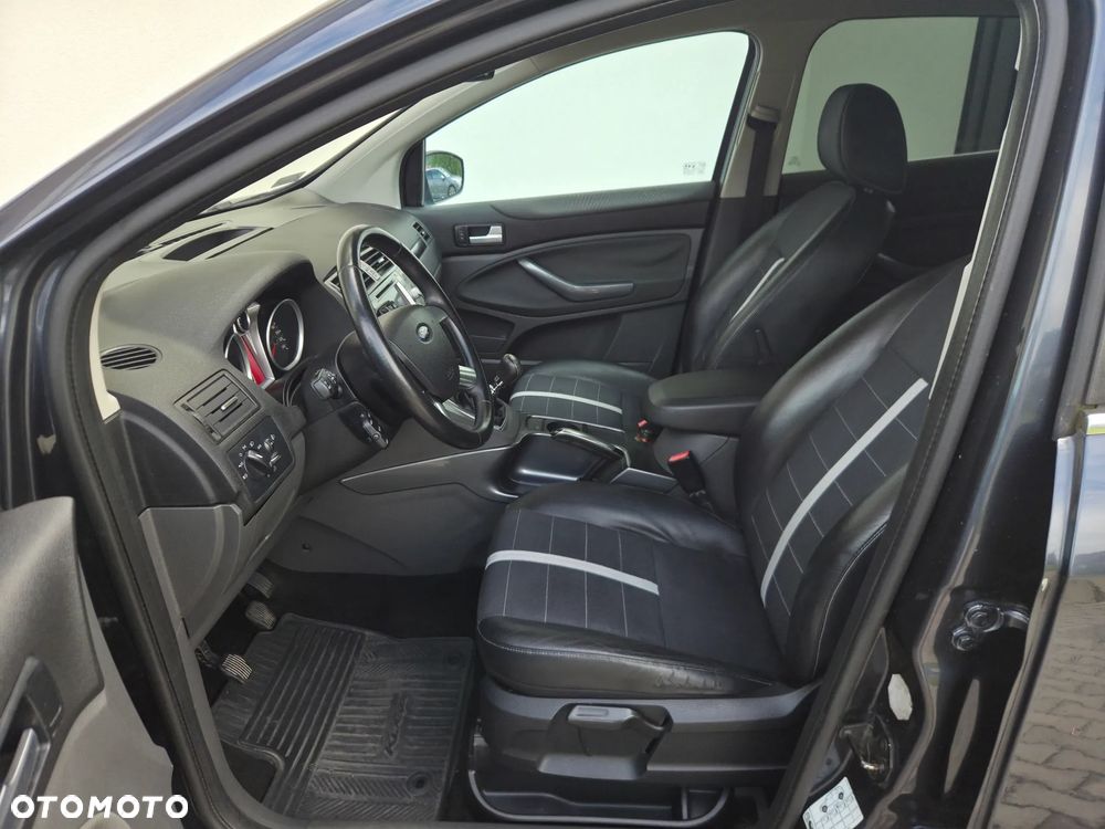 Ford Kuga - 8