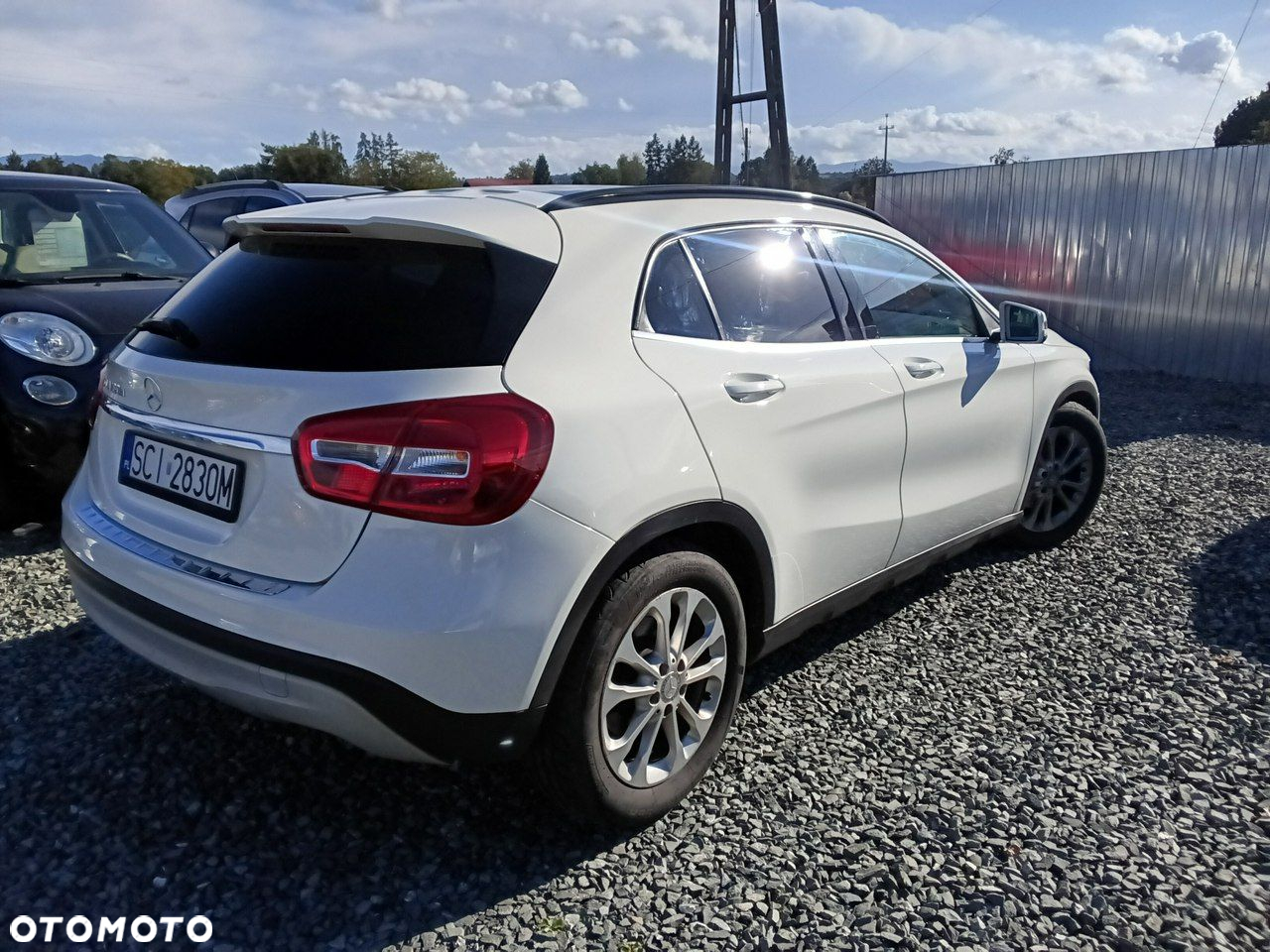 Mercedes-Benz GLA - 2
