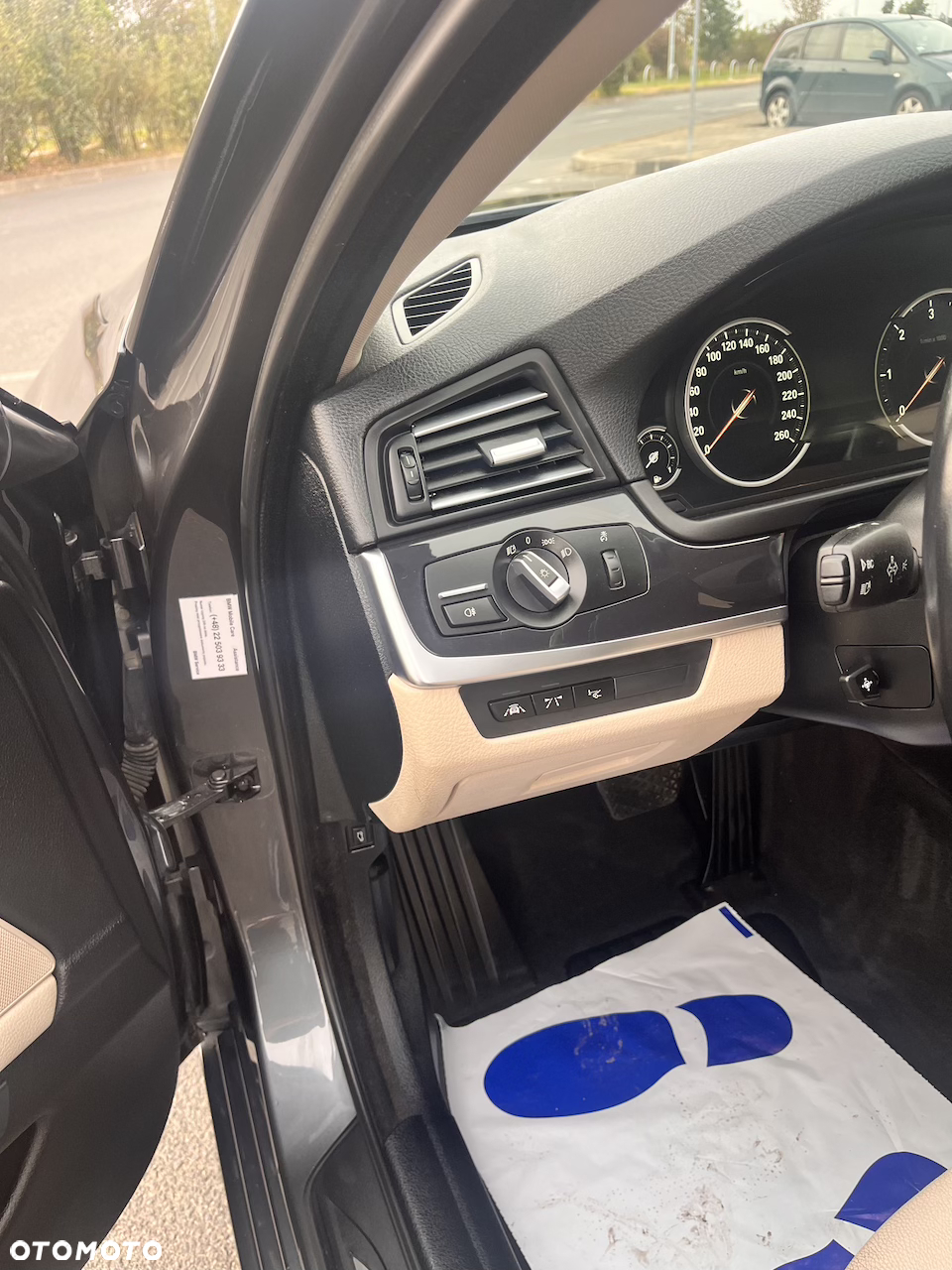 BMW Seria 5 520d xDrive - 31