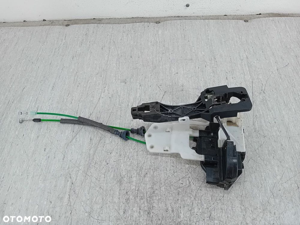 ZAMEK DRZWI LEWY PRZÓD HYUNDAI I30 I 8130-2L020 - 1
