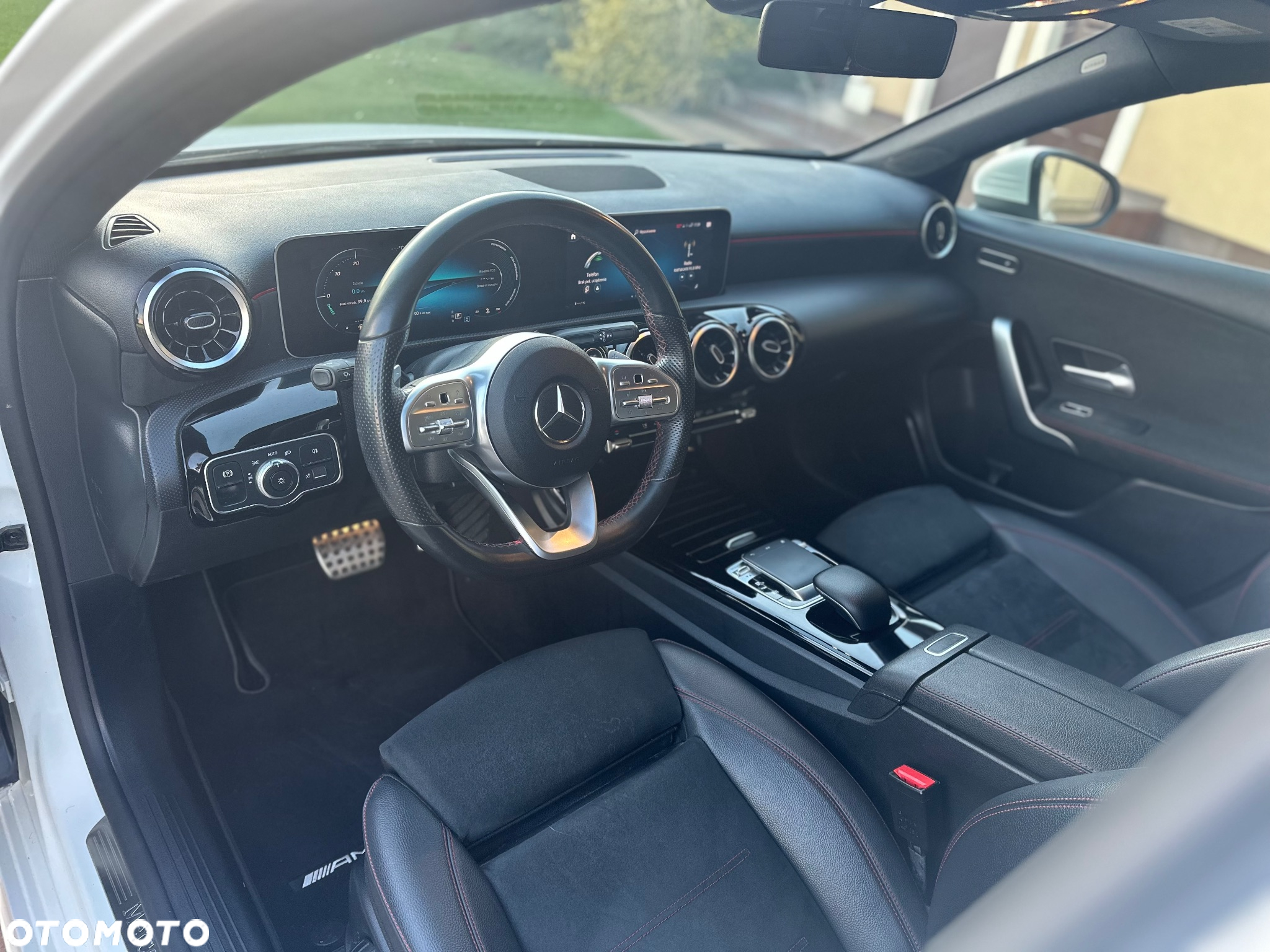 Mercedes-Benz Klasa A 180 7G-DCT AMG Line - 18