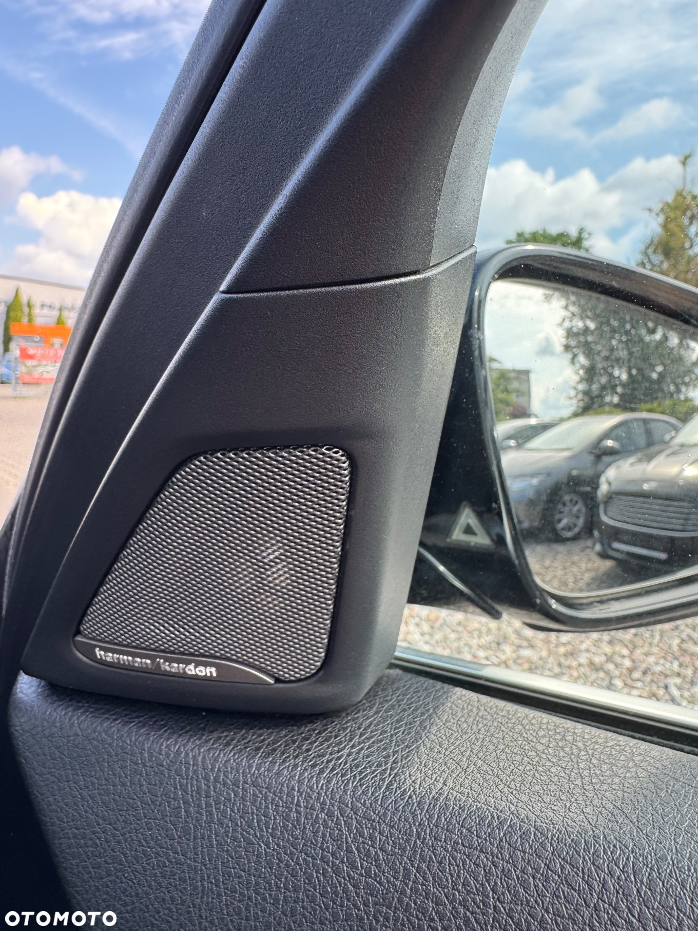 BMW Seria 5 520d xDrive - 38