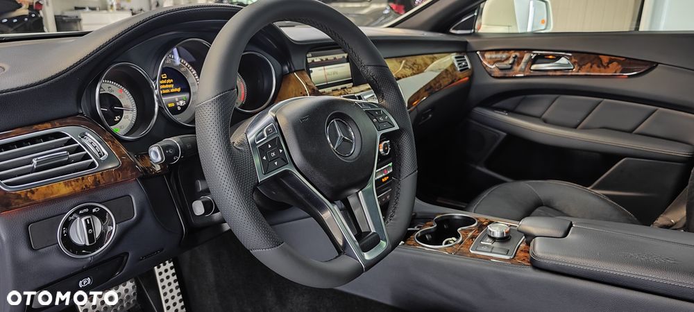 Mercedes-Benz CLS 500 4-Matic 7G-TRONIC - 14